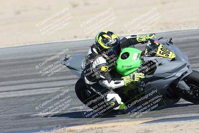 media/Dec-01-2025-Moto Forza (Mon) [[2daa91e15f]]/1-Advanced Group/Session 4 Turn 9/